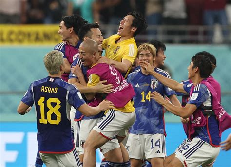 Japan vs. Spain Prediction. Japan surprisingly won 2-1 over Germany, and they were lucky to not be down by two or three goals at halftime. After this surprising win, Japan then lost the next match to Costa Rica. They currently have three points and can advance with a draw here, only if Germany draws to Costa Rica, but I don't see that …